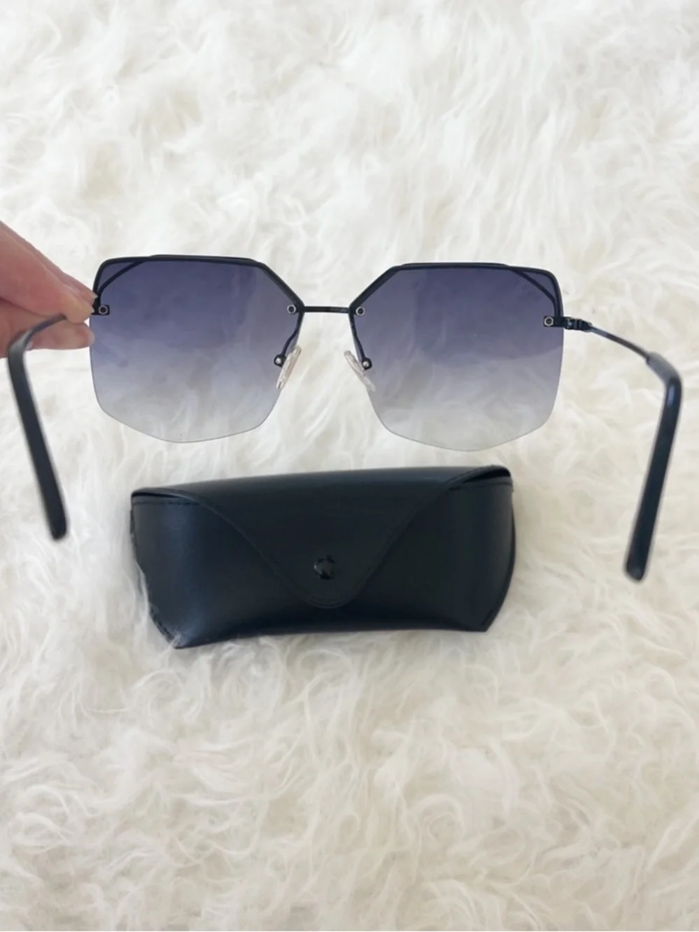 Diff sunglasses from VICI/DIFF collection